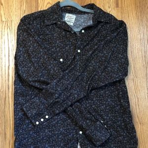 Men’s Lucky Brand Button Down Shirt Size Medium